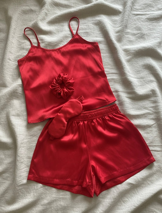 100% Silk Cami and Shorts Pyjama set - Red